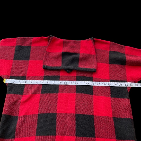 Cowl neck Plaid Sweater Size L - Picture 7 of 7